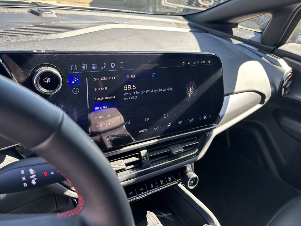 2024 Chevrolet Equinox EV RS - Photo 17