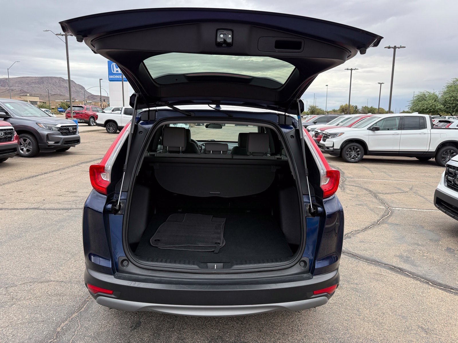 Used 2018 Obsidian Blue Pearl Honda EX image 38
