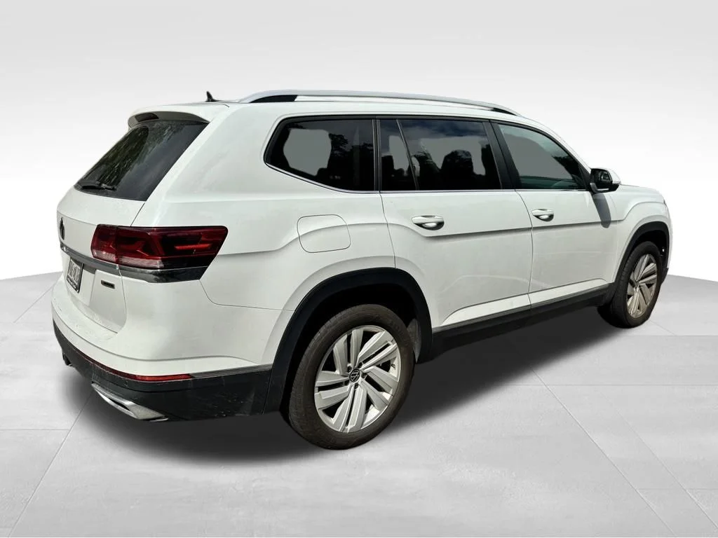 Used 2021 White Volkswagen SEL image 6