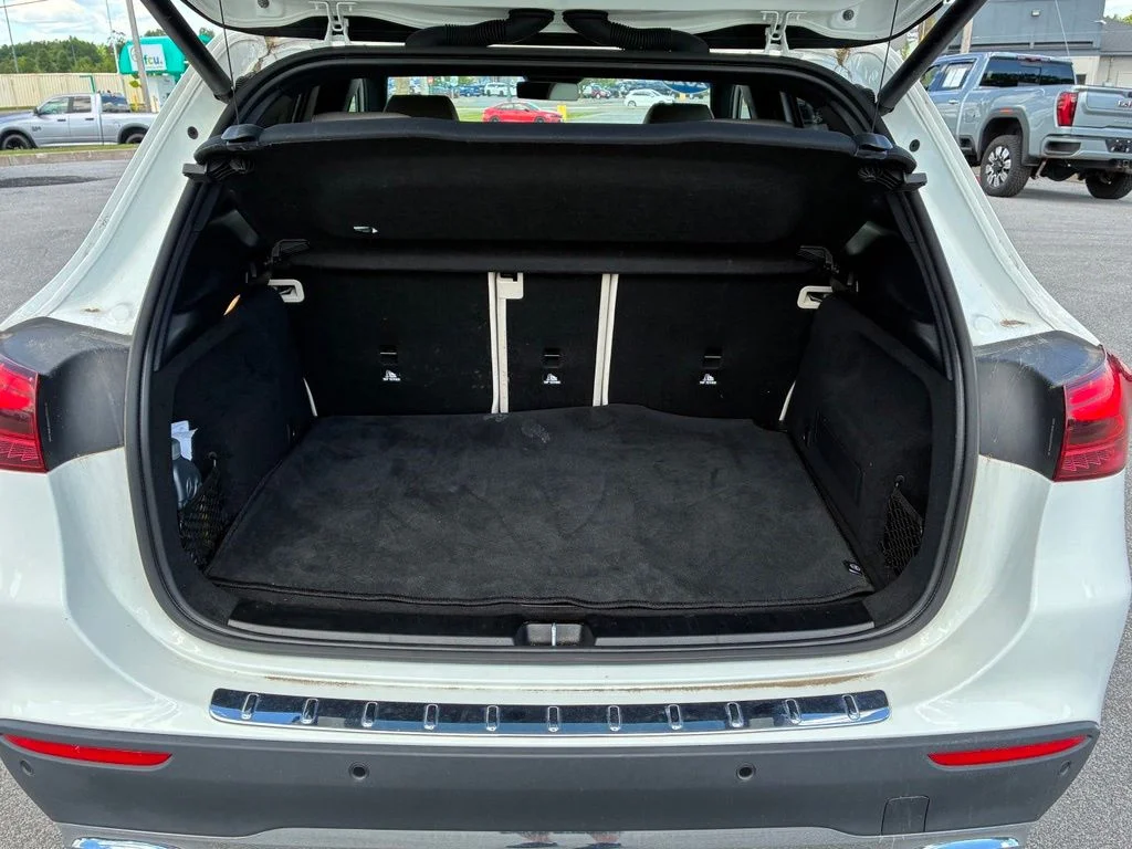 Used 2025 White Mercedes-Benz GLA 250 image 51