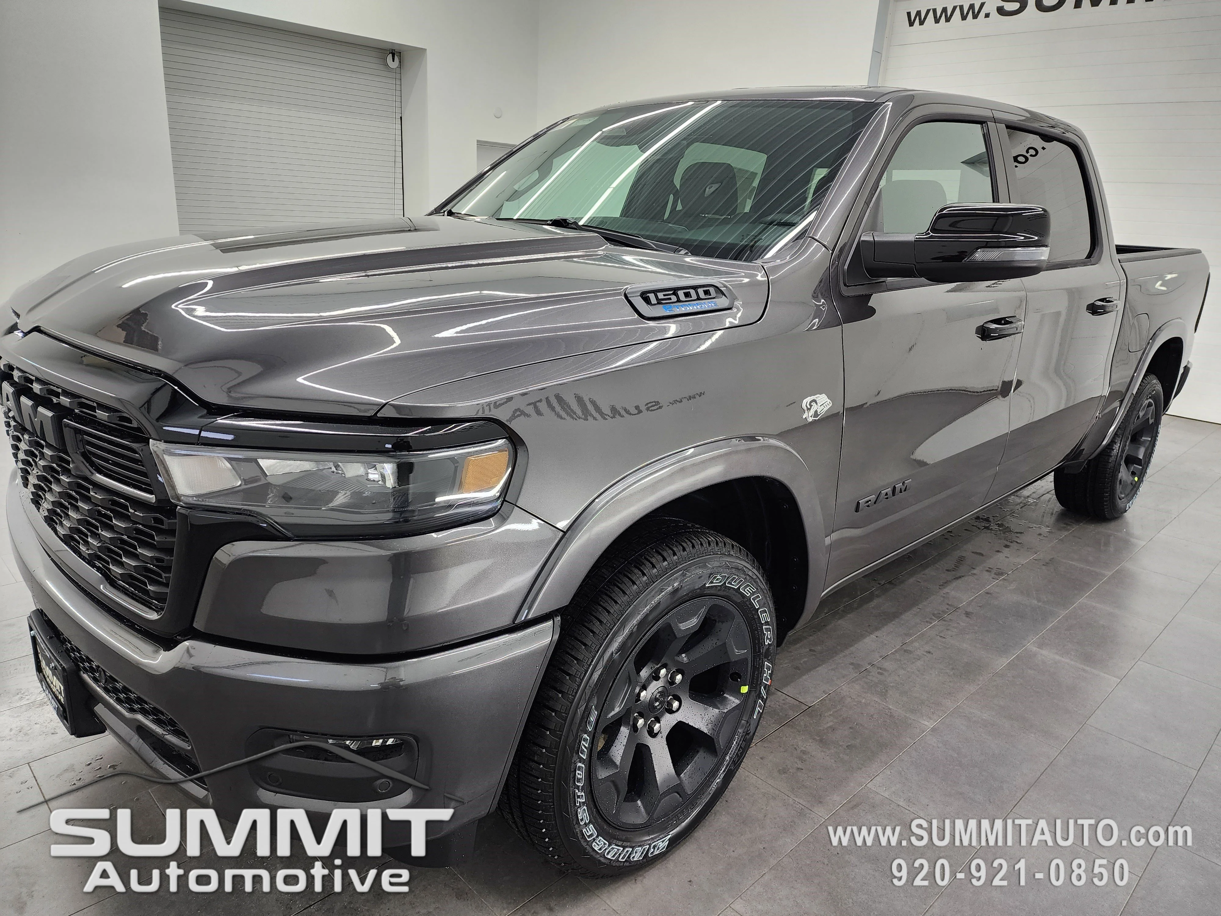 New 2026 Granite Crystal Metallic Clear-Coat Exterior Paint RAM Big Horn/Lone Star image 7