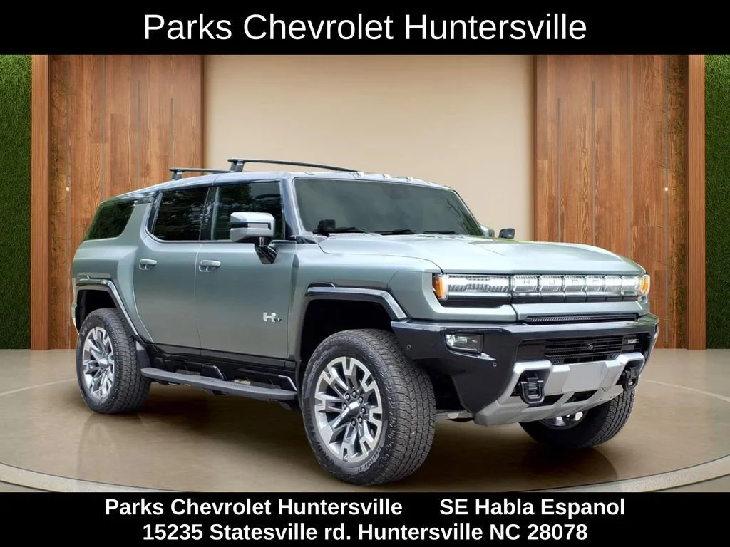 2024 GMC Hummer EV 3X SUV's photo