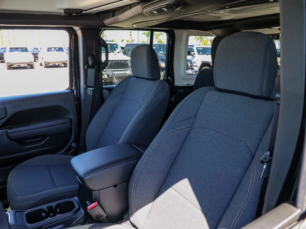 New 2026 Black Clear-Coat Exterior Paint Jeep Sport S image 15