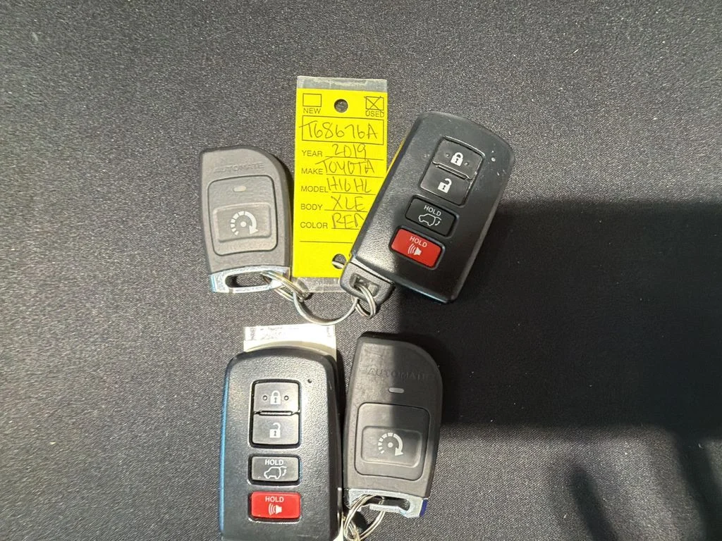 Used 2019 Red Toyota XLE image 14