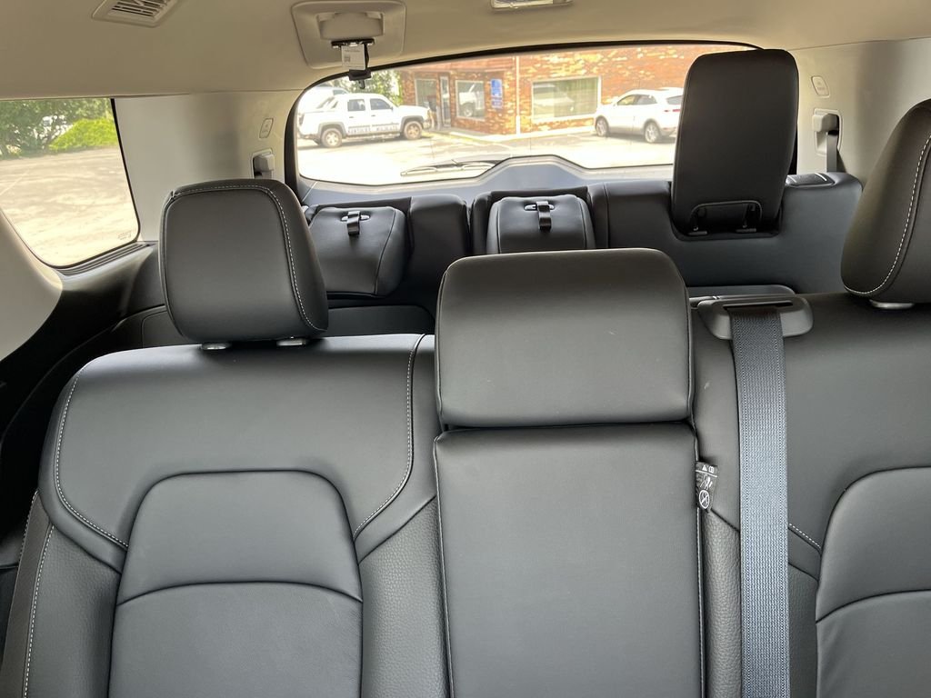 Used 2025 Gray Nissan SL image 23