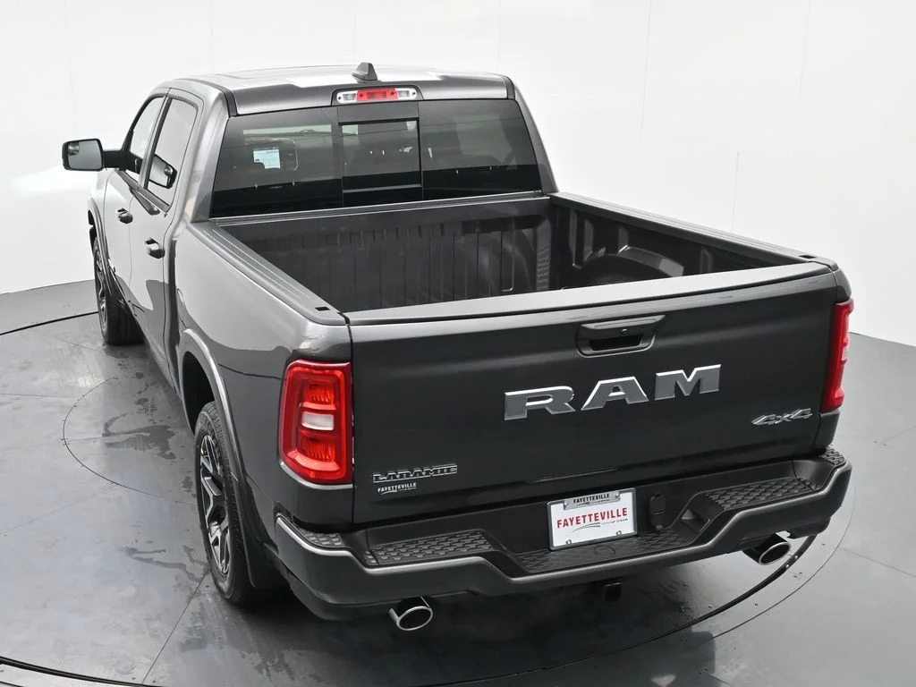 New 2026 Granite Crystal Metallic Clear-Coat Exterior Paint RAM Laramie image 30