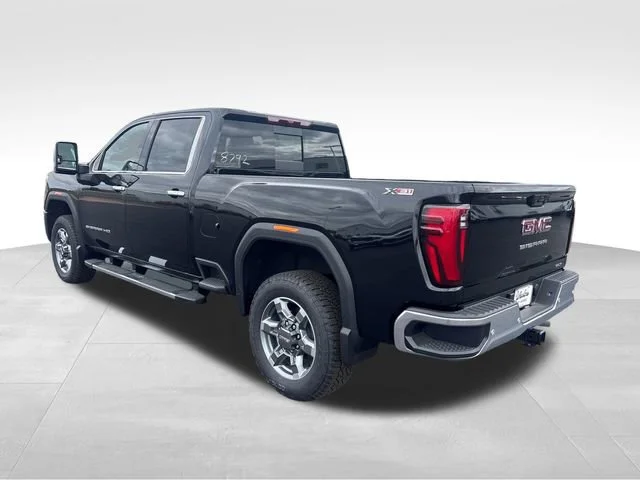 New 2026 Onyx Black GMC SLT image 3