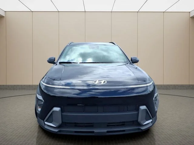 Used 2026 Black Hyundai SEL Sport image 4