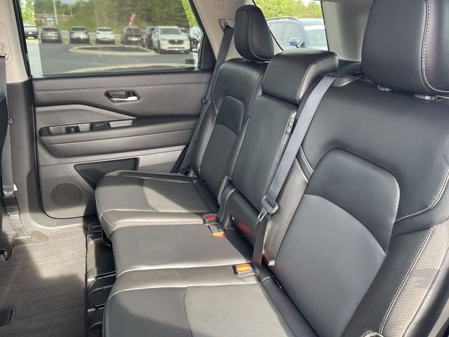 Used 2023 Black Nissan SL image 21
