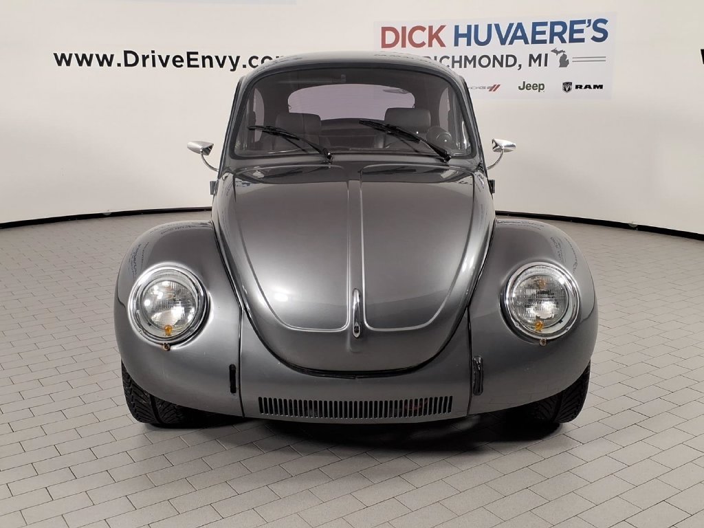 Used 1973  Volkswagen  image 2