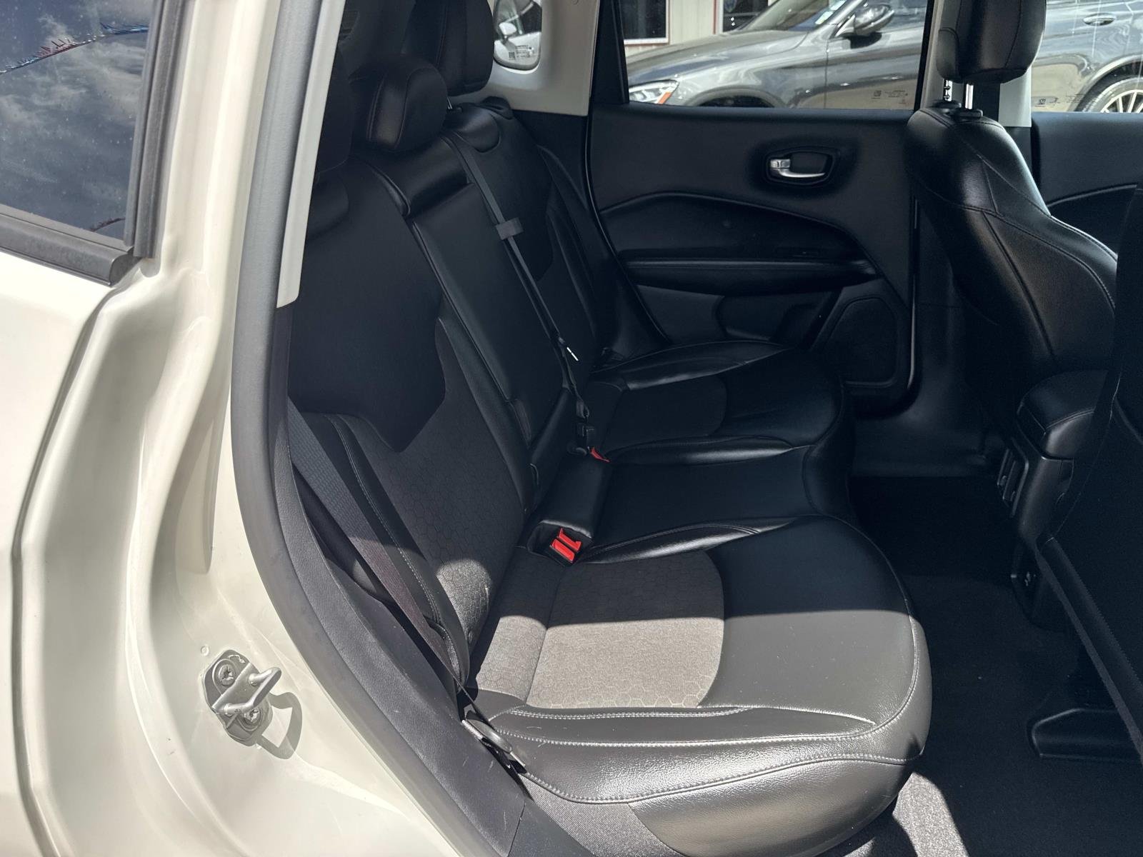 Used 2021 White Clearcoat Jeep Altitude image 9