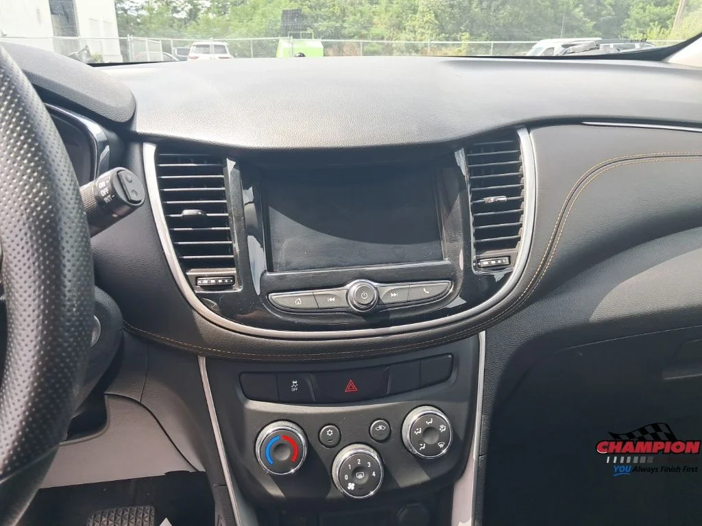 Used 2018 White Chevrolet LS image 42