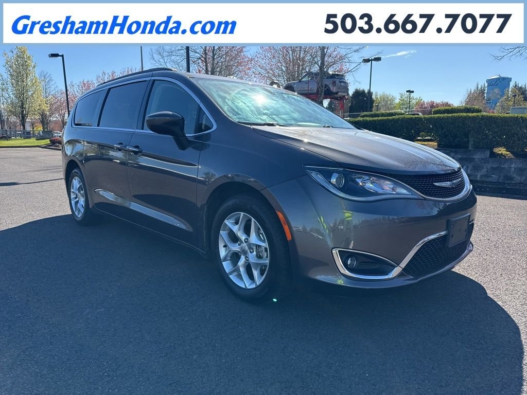 2017 Chrysler Pacifica Touring Plus