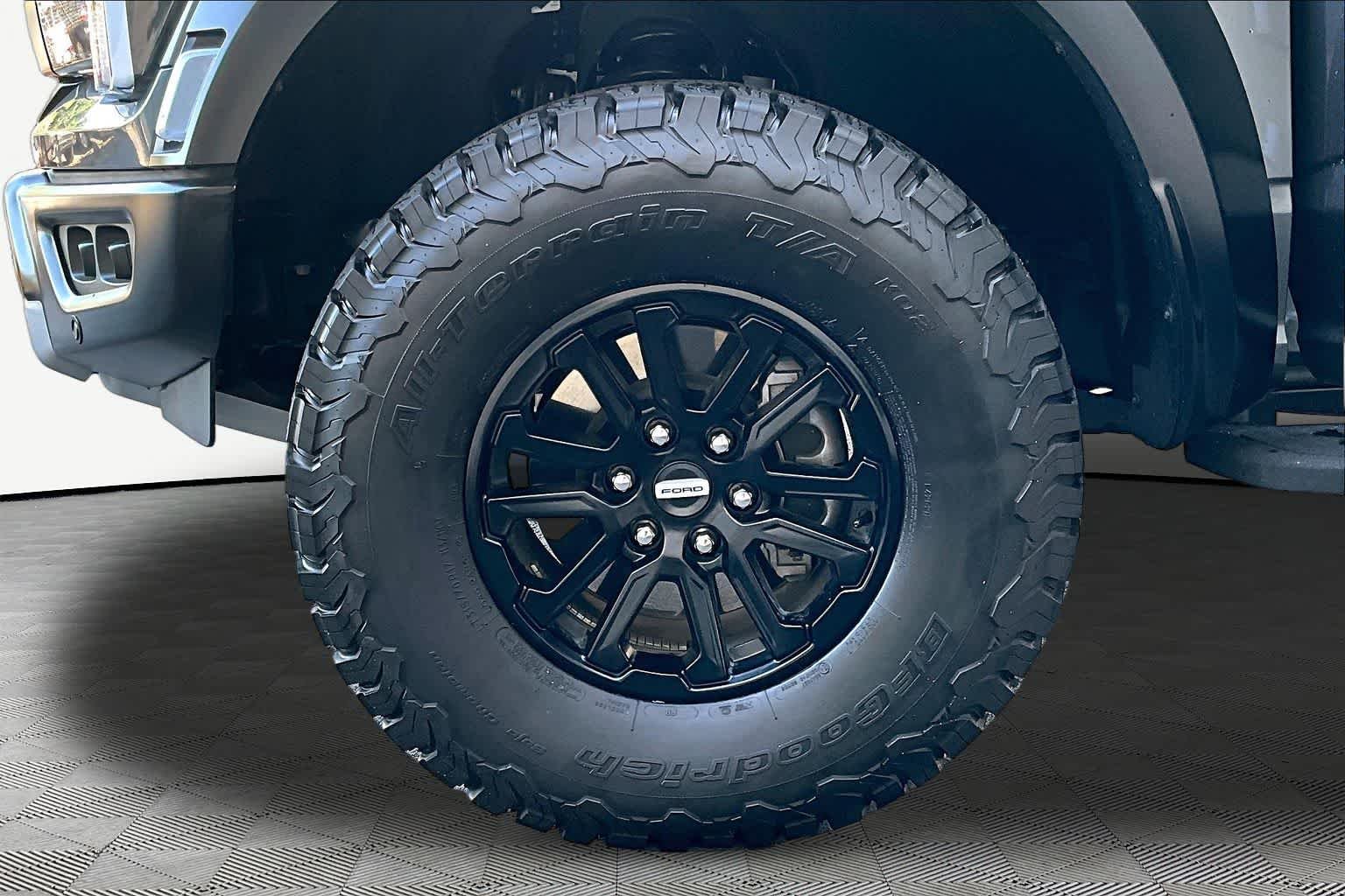 Used 2025 Carbonized Gray Ford Raptor image 11