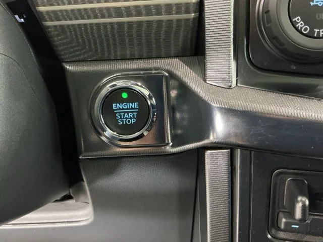 Used 2023 White Metallic Ford Platinum image 28