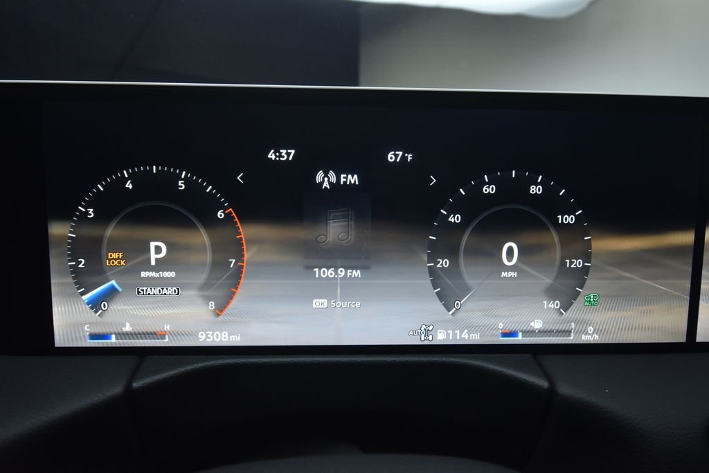 Used 2026 Alpine Metallic/Super Blk Nissan PRO-4X image 23