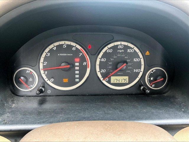 Used 2005 Gold Honda LX image 7