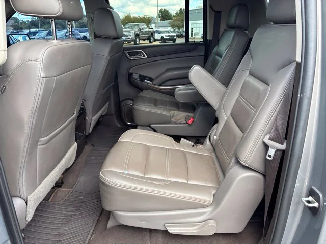 Used 2019 Gray GMC Denali image 17