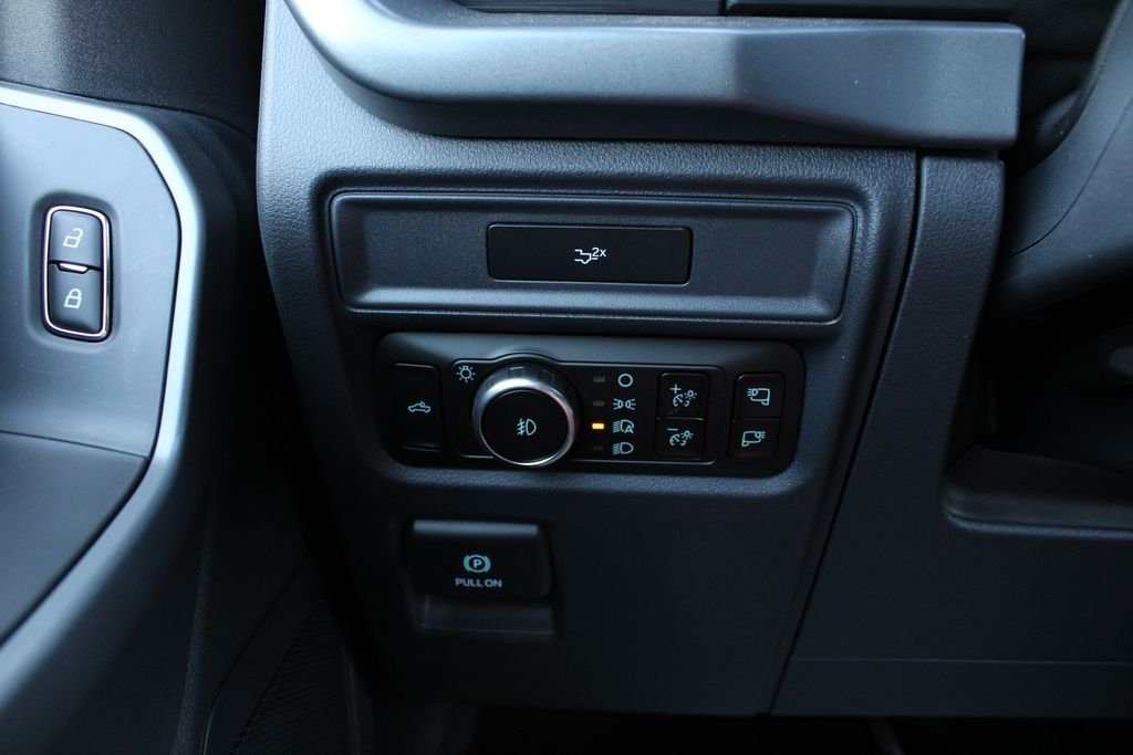 New 2026 Antimatter Blue Metallic Ford XLT image 9
