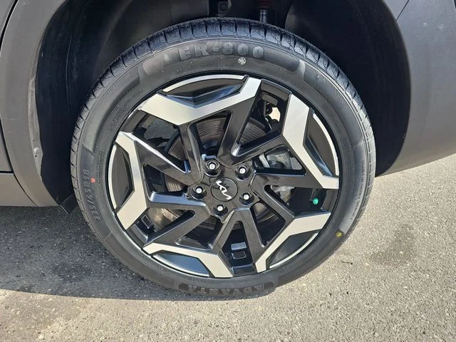 Used 2024 Black Kia SX image 31