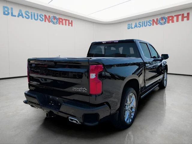 Used 2025 Black Chevrolet High Country image 7