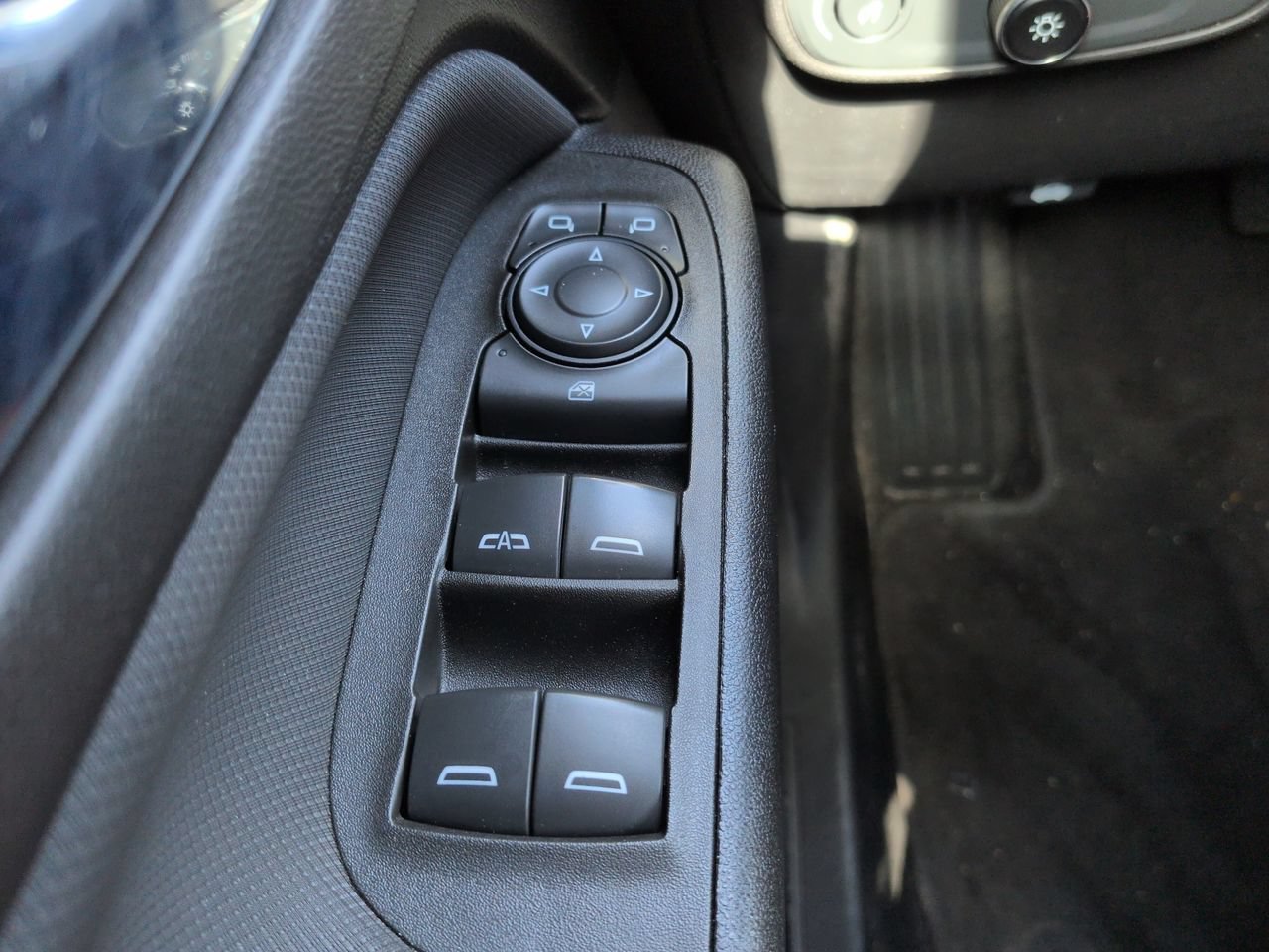 Used 2022 Iron Gray Metallic Chevrolet RS image 23