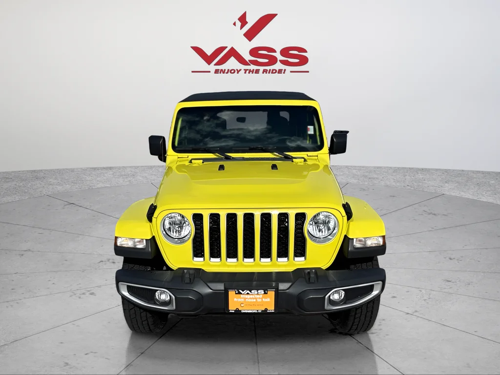 Used 2023 High Velocity Clearcoat Jeep Overland image 8