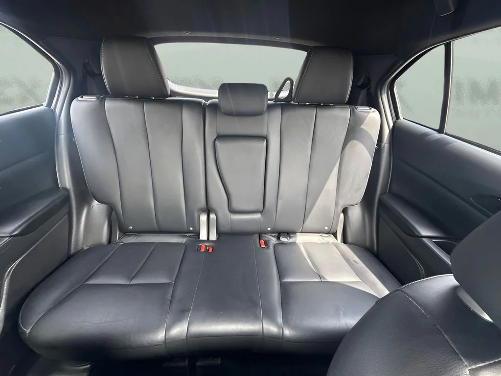 Used 2024 Gray Mitsubishi SEL image 6