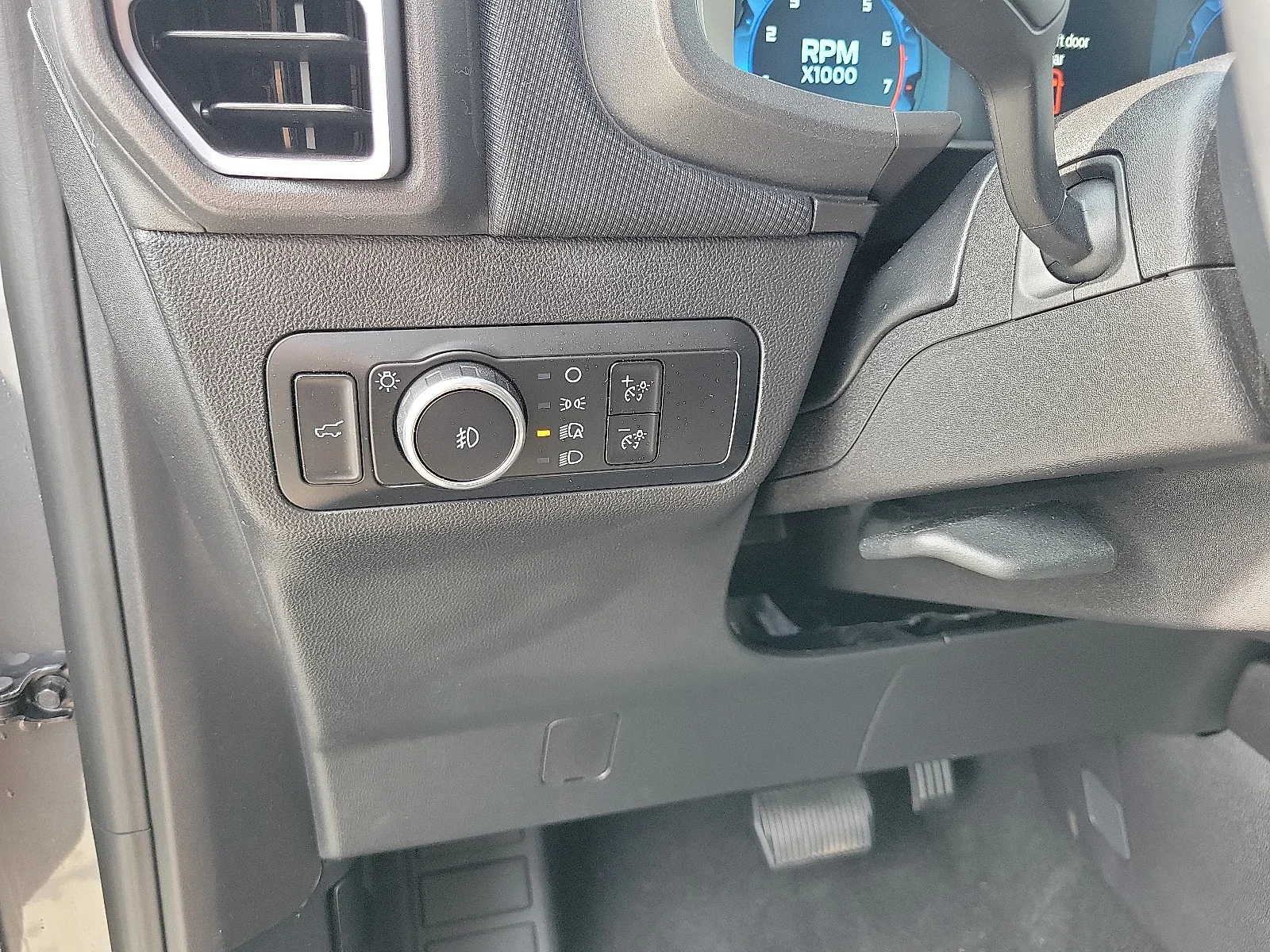 Used 2025 Gray Metallic Ford Big Bend image 14