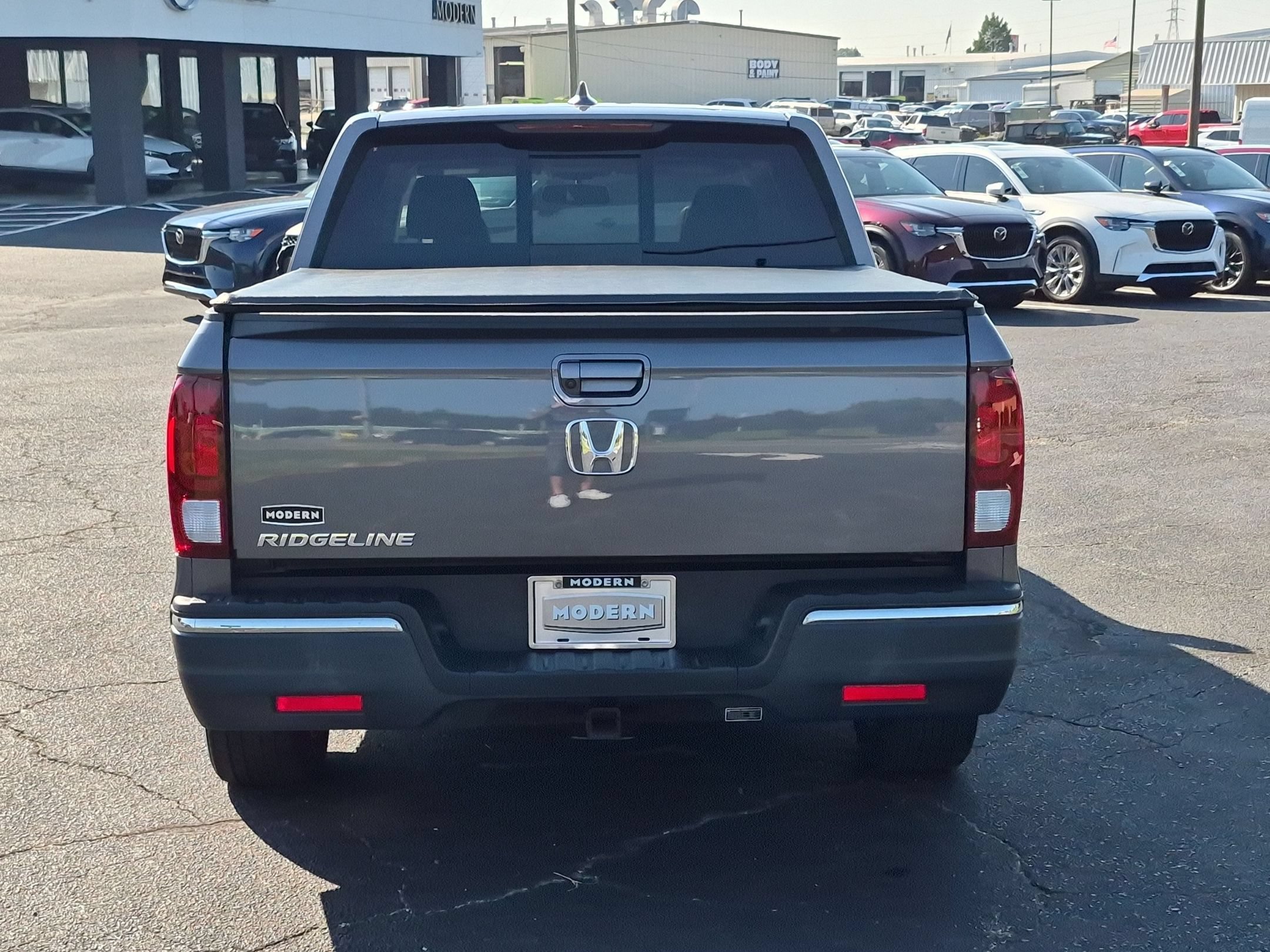 Used 2019 Modern Steel Metallic Honda RTL-T image 4