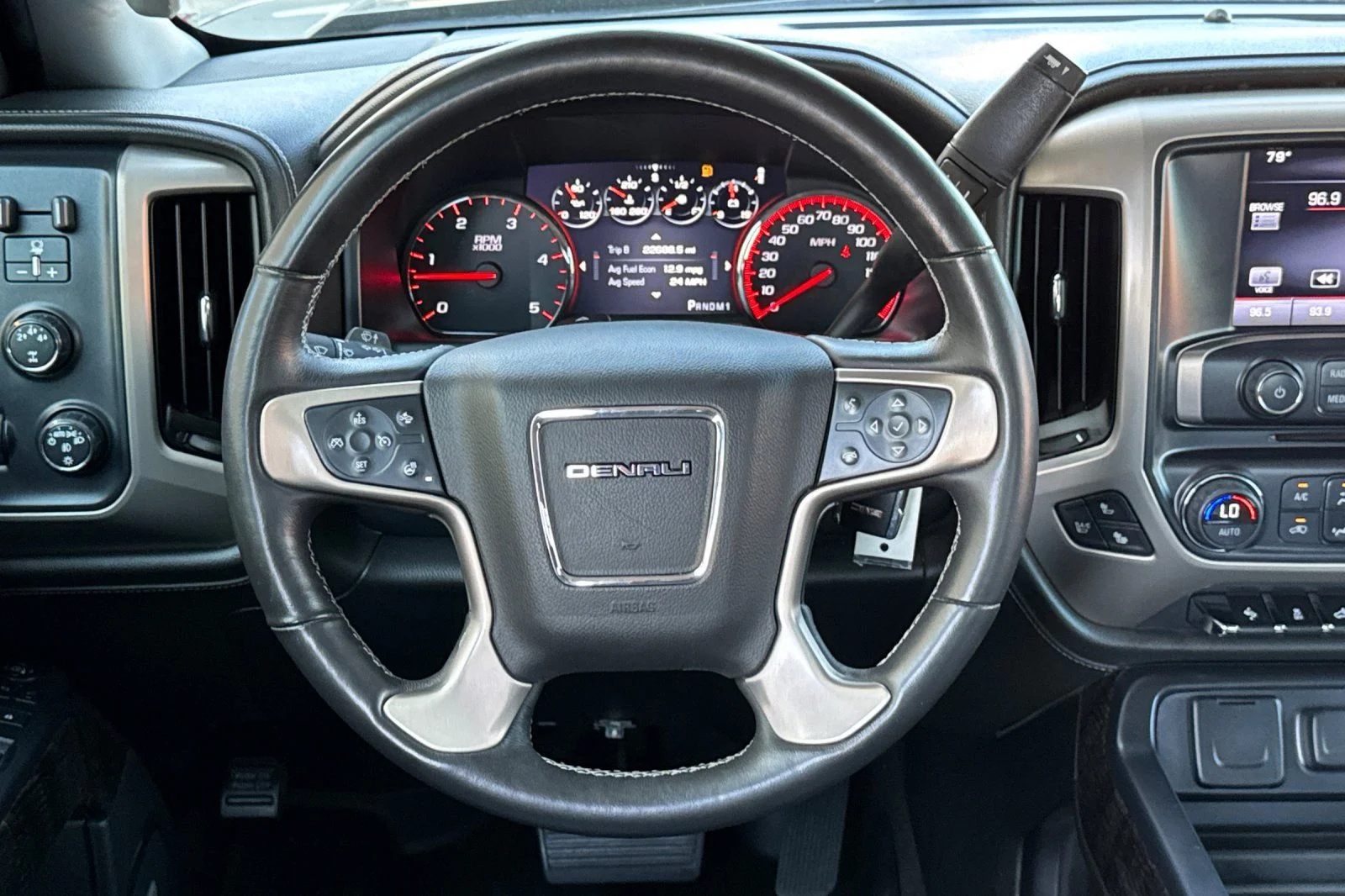 Used 2015 Onyx Black GMC Denali image 17