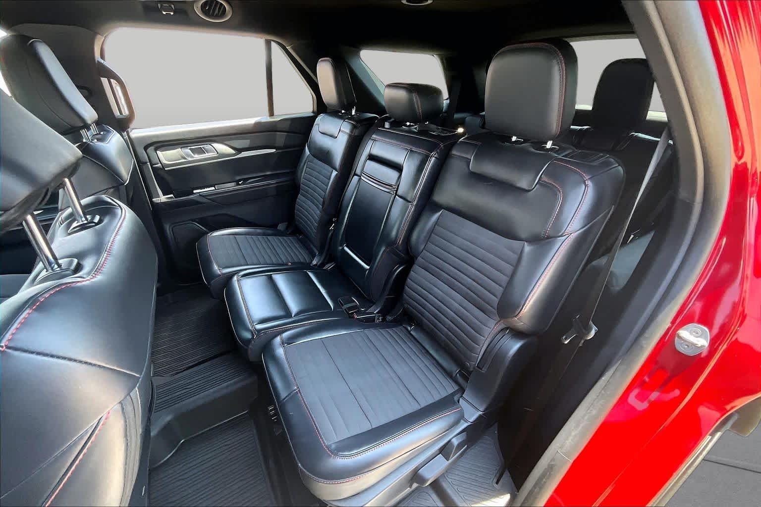 Used 2026 Rapid Red Metallic Tinted Clearcoat Ford ST-Line image 19