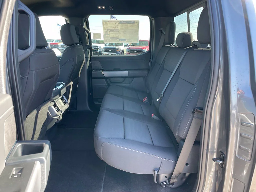 New 2026 Carbonized Gray Metallic Ford XLT image 9
