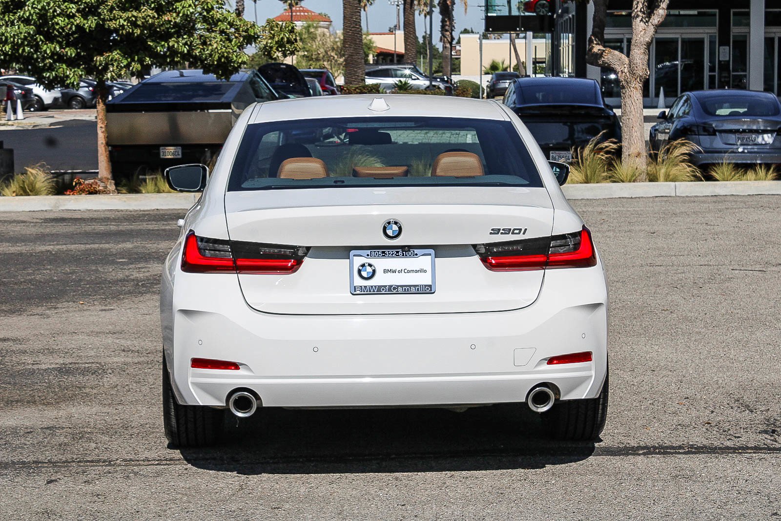 Used 2024 Alpine White BMW 330i image 5