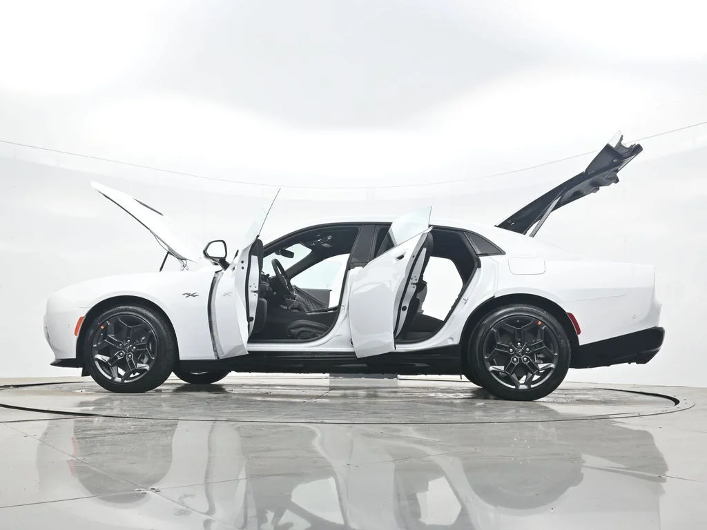 New 2026 White Knuckle Exterior Paint Dodge R/T image 49