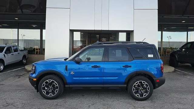 New 2026 Velocity Blue Metallic Ford Outer Banks 4WD image 20