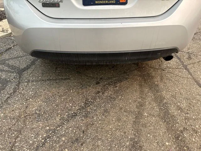 Used 2019 Silver Toyota SE image 11