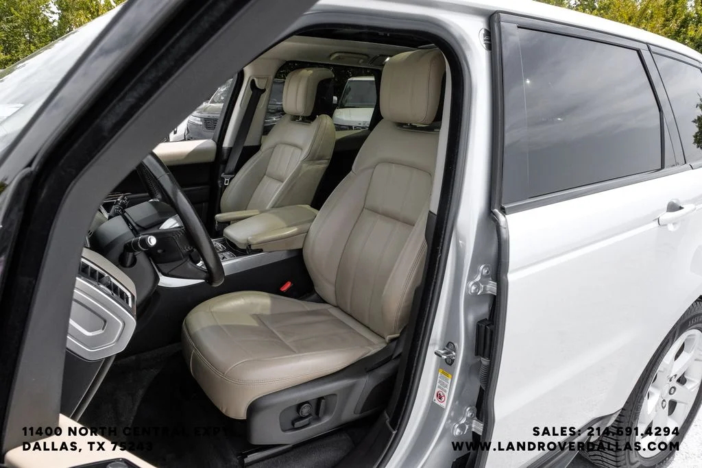 Used 2019 Silver Land Rover HSE image 36