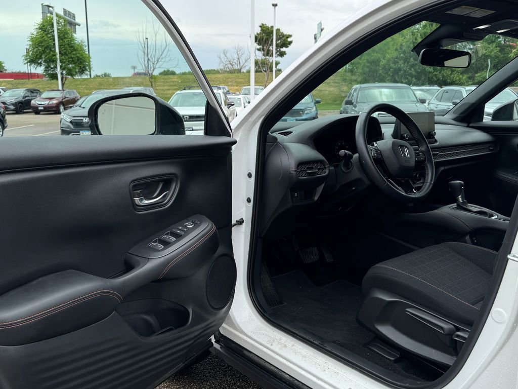 2025 Honda HR-V Sport - Photo 54