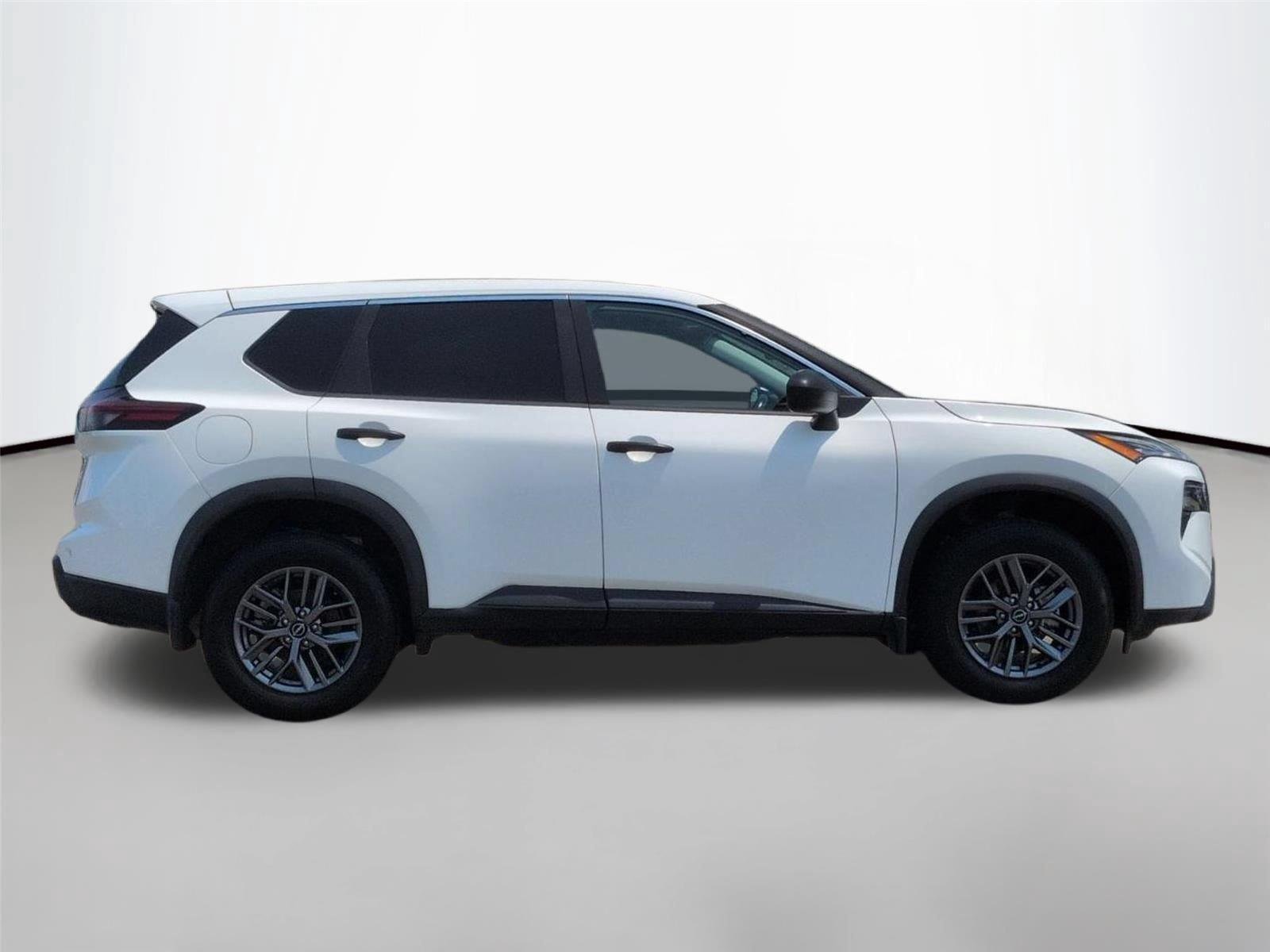 Used 2024 Glacier White Nissan S image 6