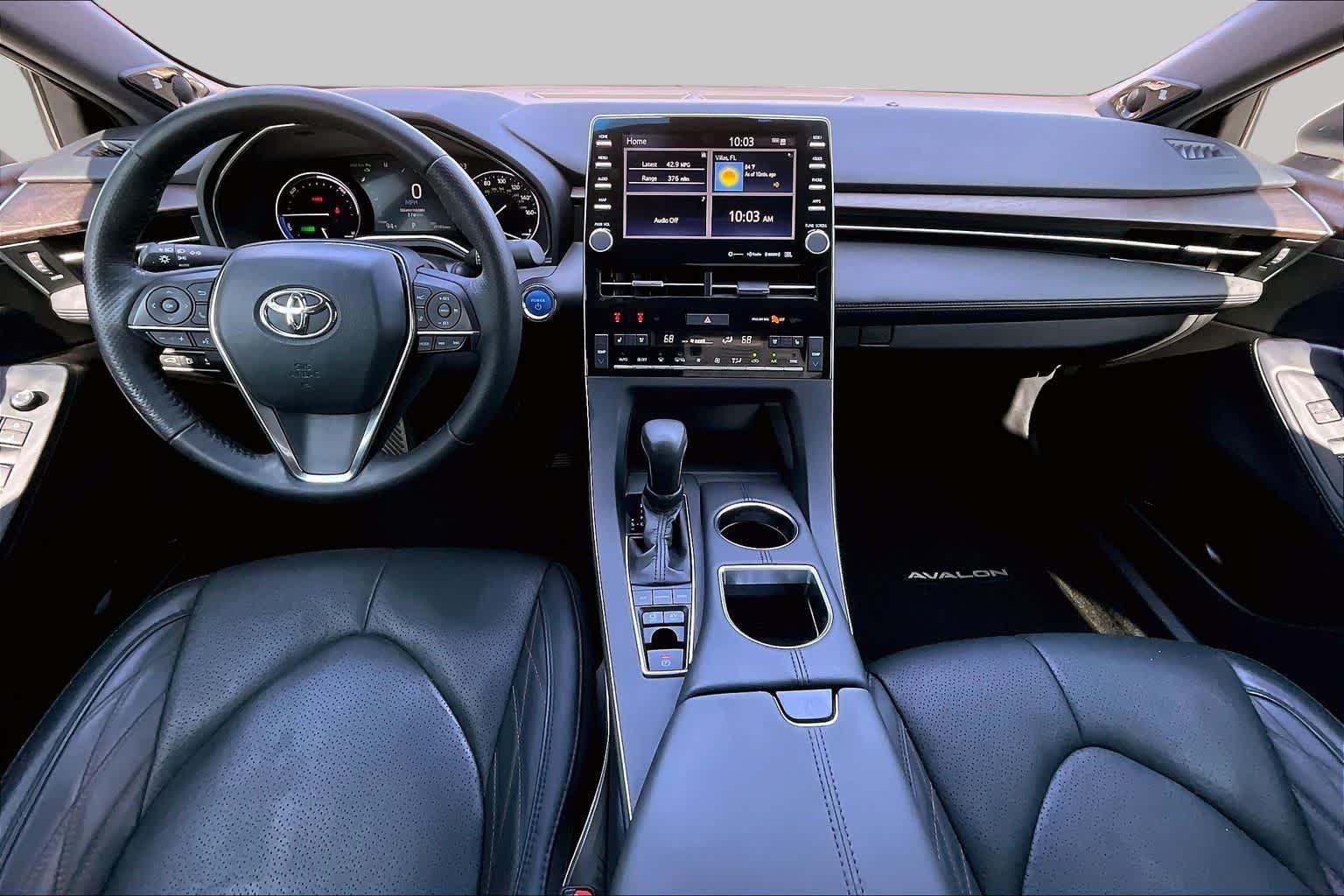 Used 2021 Wind Chill Pearl Toyota Hybrid Limited image 16