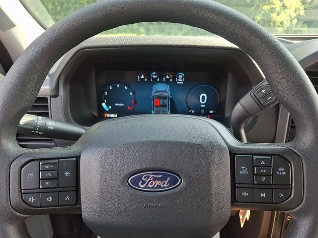 New 2026 Oxford White Ford XLT image 14