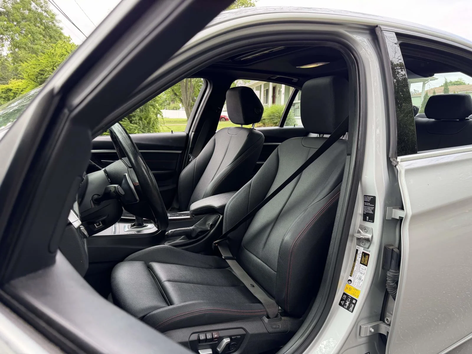 Used 2018 Silver BMW 330i xDrive image 16