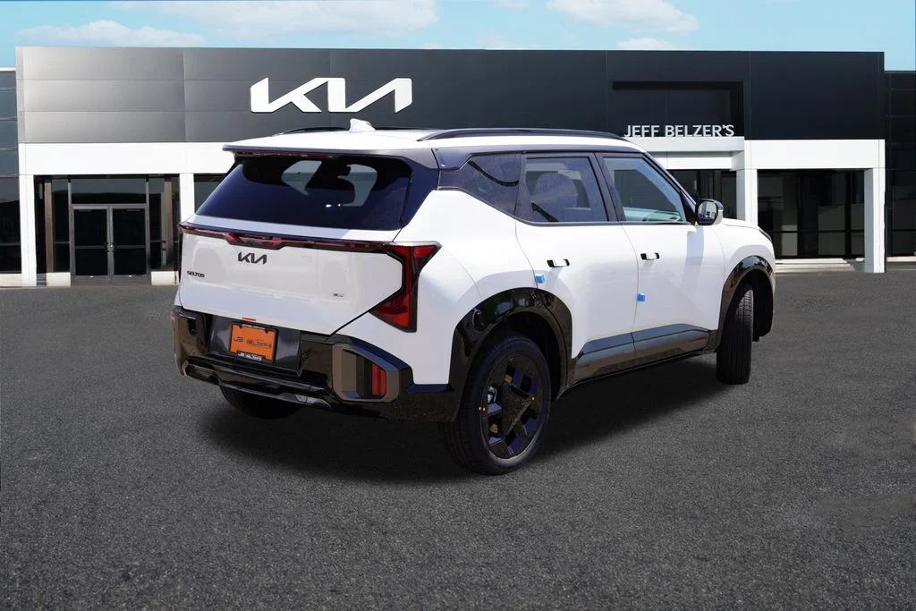 New 2027 Snow White Pearl Kia X-Line S image 3