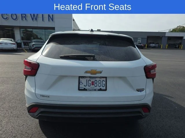 Used 2025 White Chevrolet LS image 4