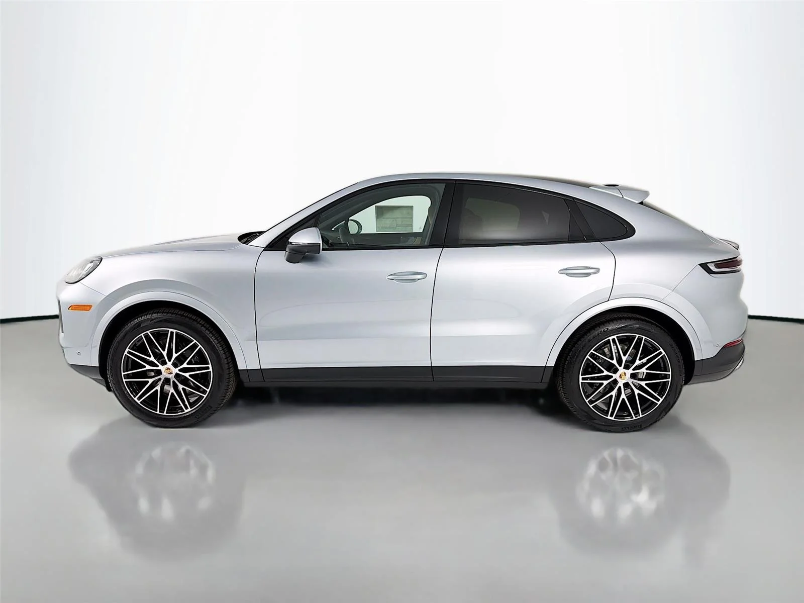 2026 Porsche Cayenne Coup Base - Photo 2