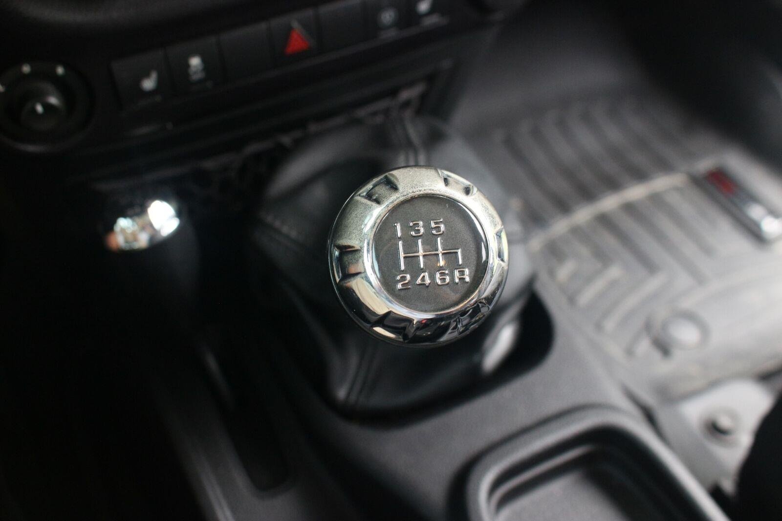 Used 2016 Black Jeep Rubicon image 27