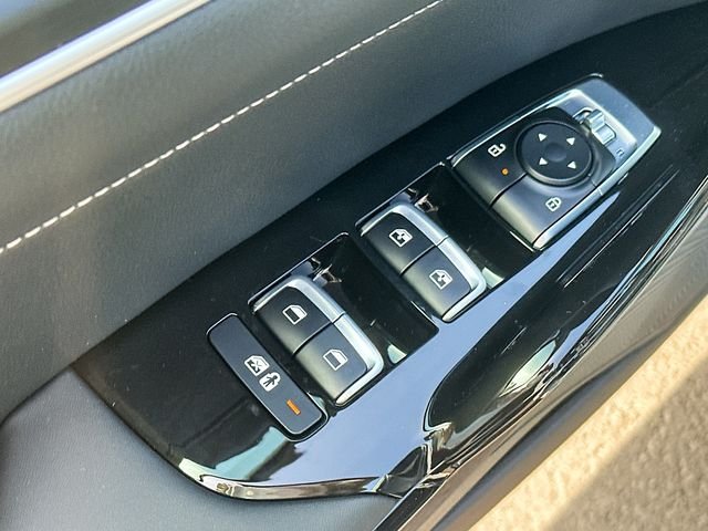 Used 2026 Gray Kia GT-Line image 18