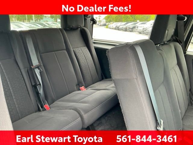 Used 2017 Silver Ford XLT image 30