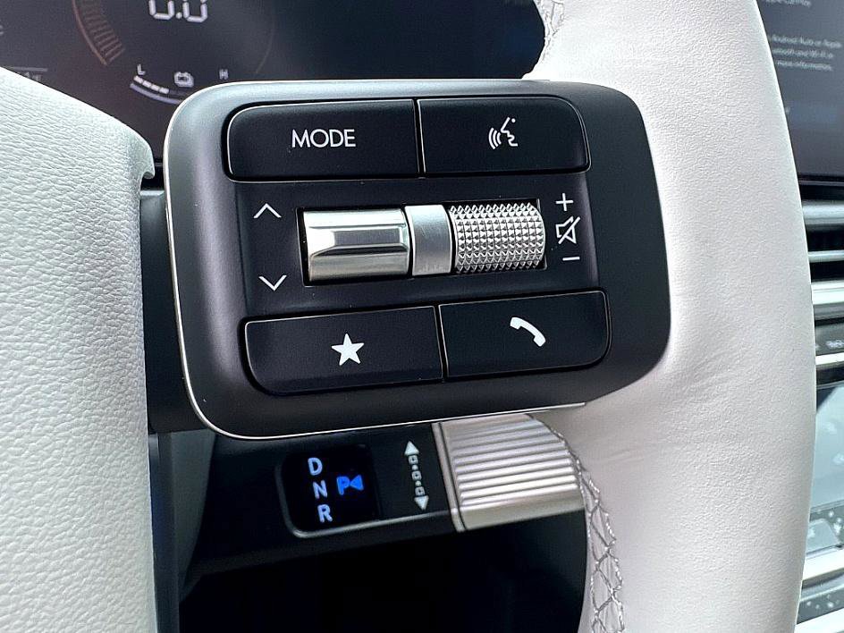 New 2026 Phantom Black Hyundai SE image 14